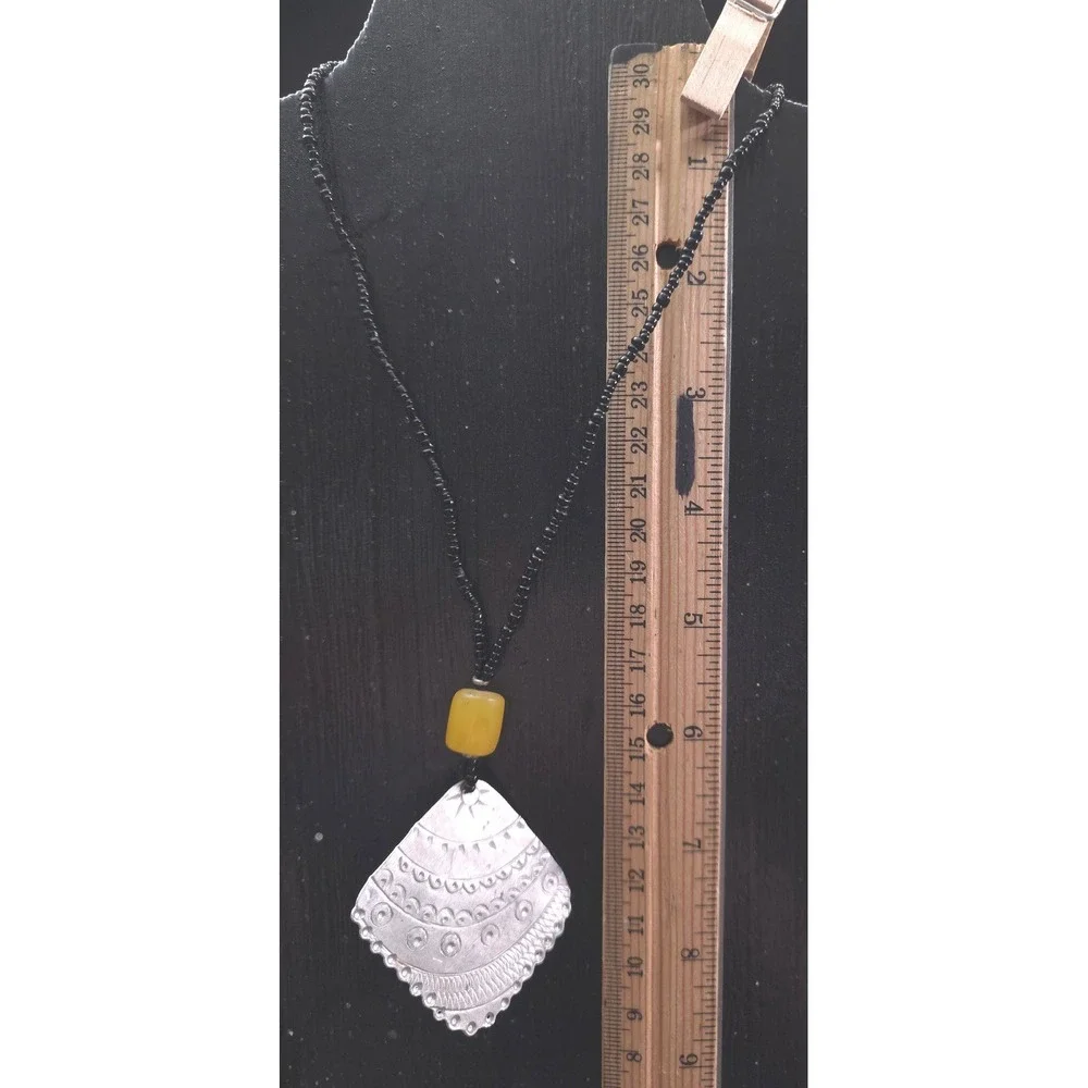 Vtg Boho Beaded Necklace Silver Tone Diamond Shaped Sunburst Pendant Yellow Bead